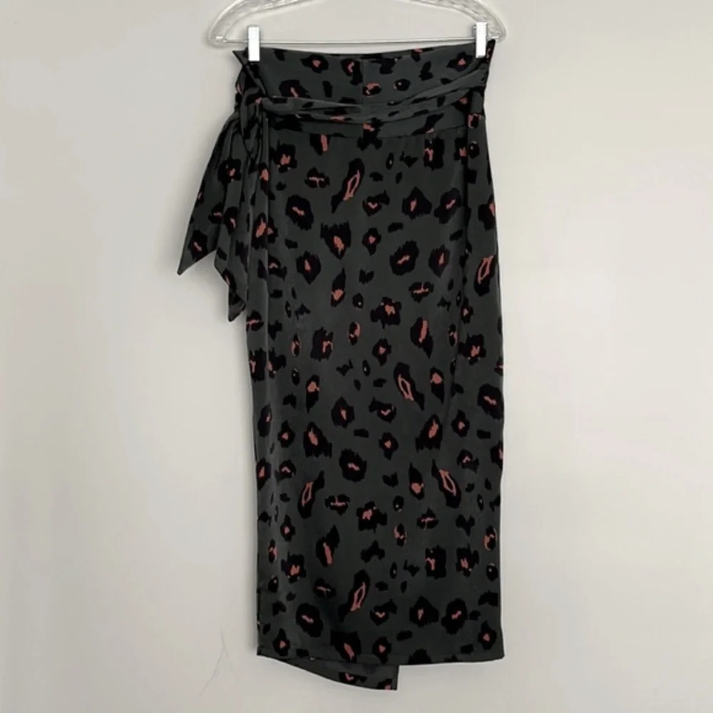 Vici Leopard Animal Print Wrap Midi Skirt Size S - Picture 2 of 12